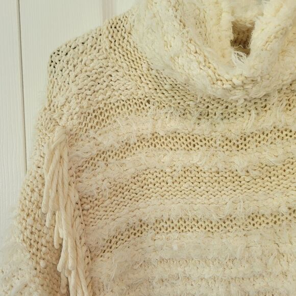 Anthropologie Marilyn Knit Poncho Sweater Fringe Size Medium/Large Petite Cream - Picture 5 of 10